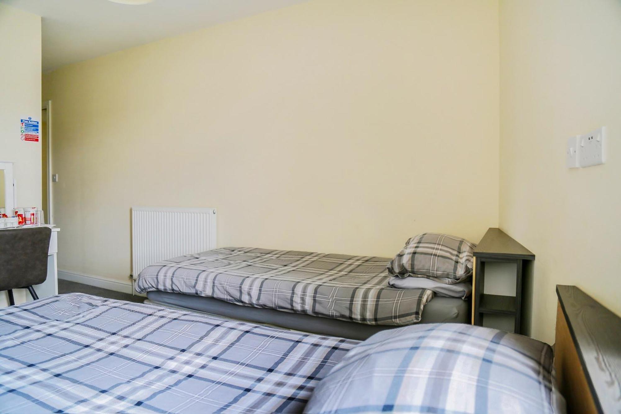 Oyo Castle Hotel, Accrington Kültér fotó